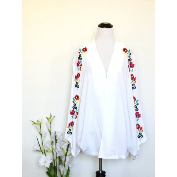 NEW! Nasty Gal Floral Embroidered Open Front Cardigan Kimono White SZ S, L - Picture 1 of 7